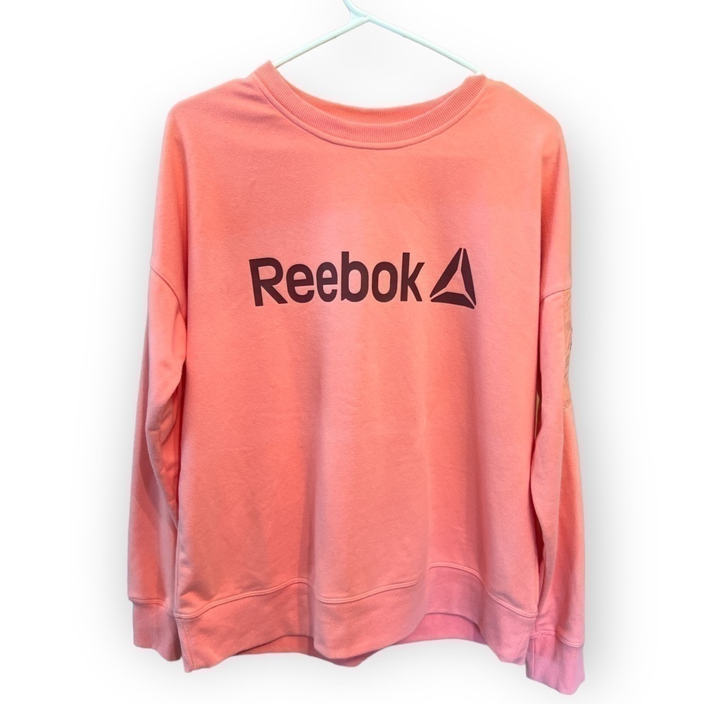 Reebok Level up Crewneck Sweatshirt with Zippered Arm Pocket NWOT Size Medium  